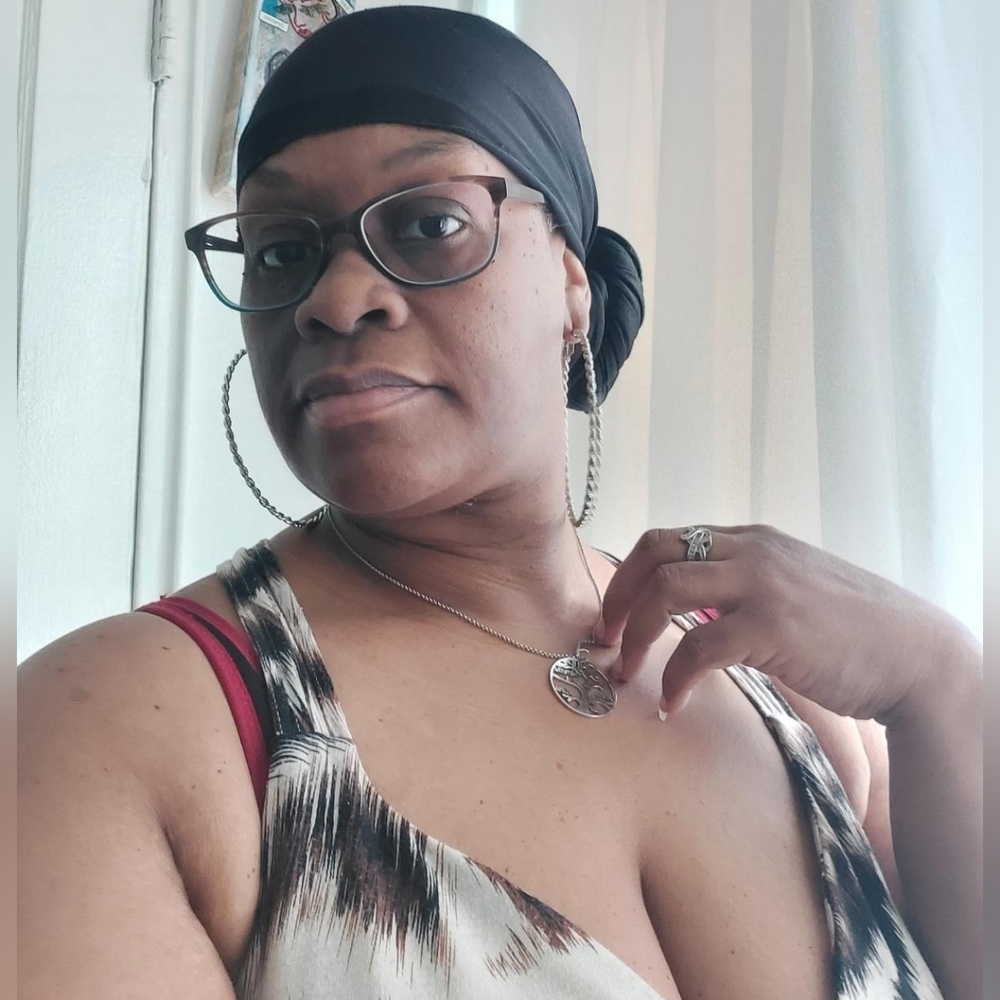Meet your Posher, Varnetta